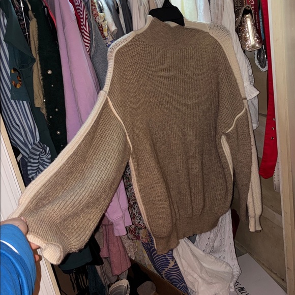 bohme Sweaters - Bohme colorblock sweater